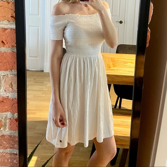 Roxy White Smocked Hanging Off-The-Shoulder Dress - Picture 7 of 9